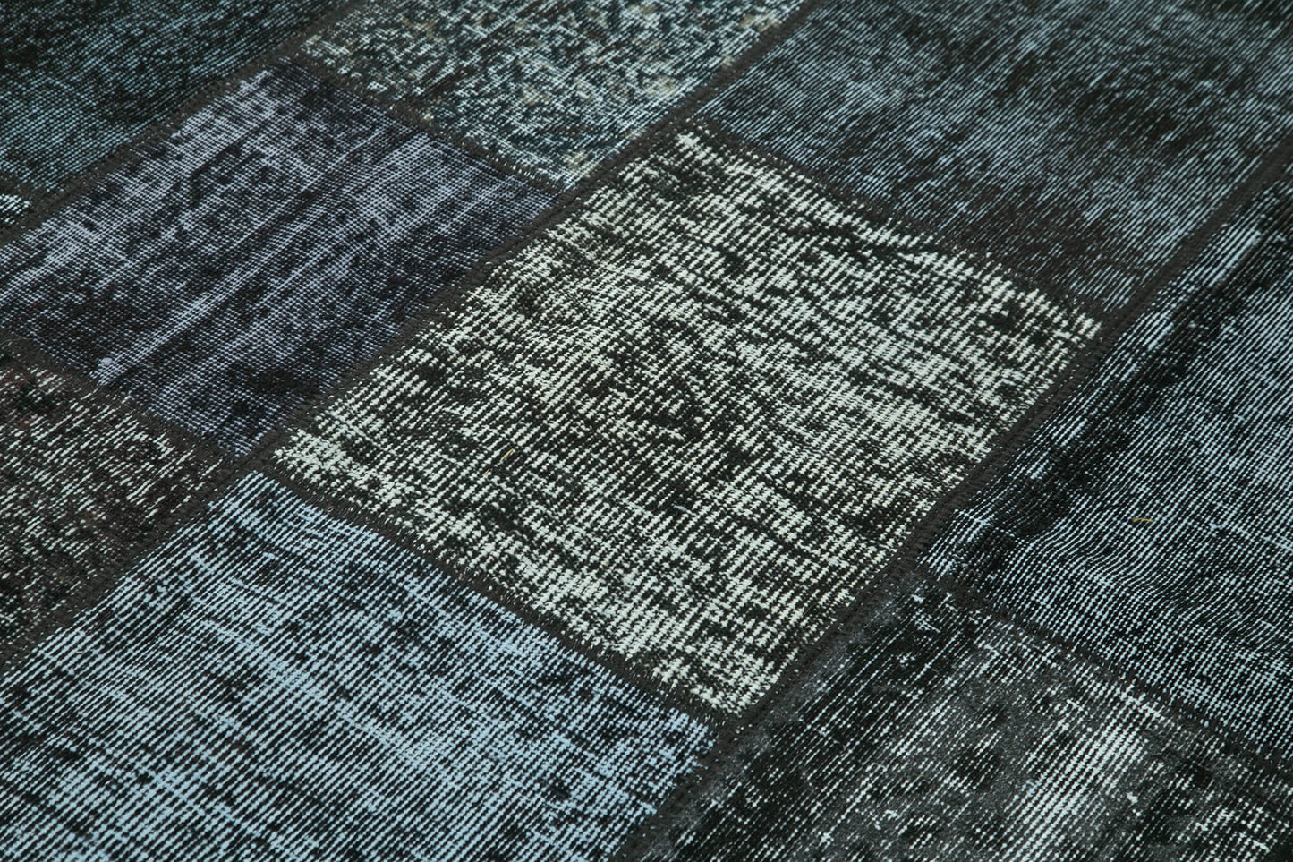 6x8 Black Patchwork Rug - 20912