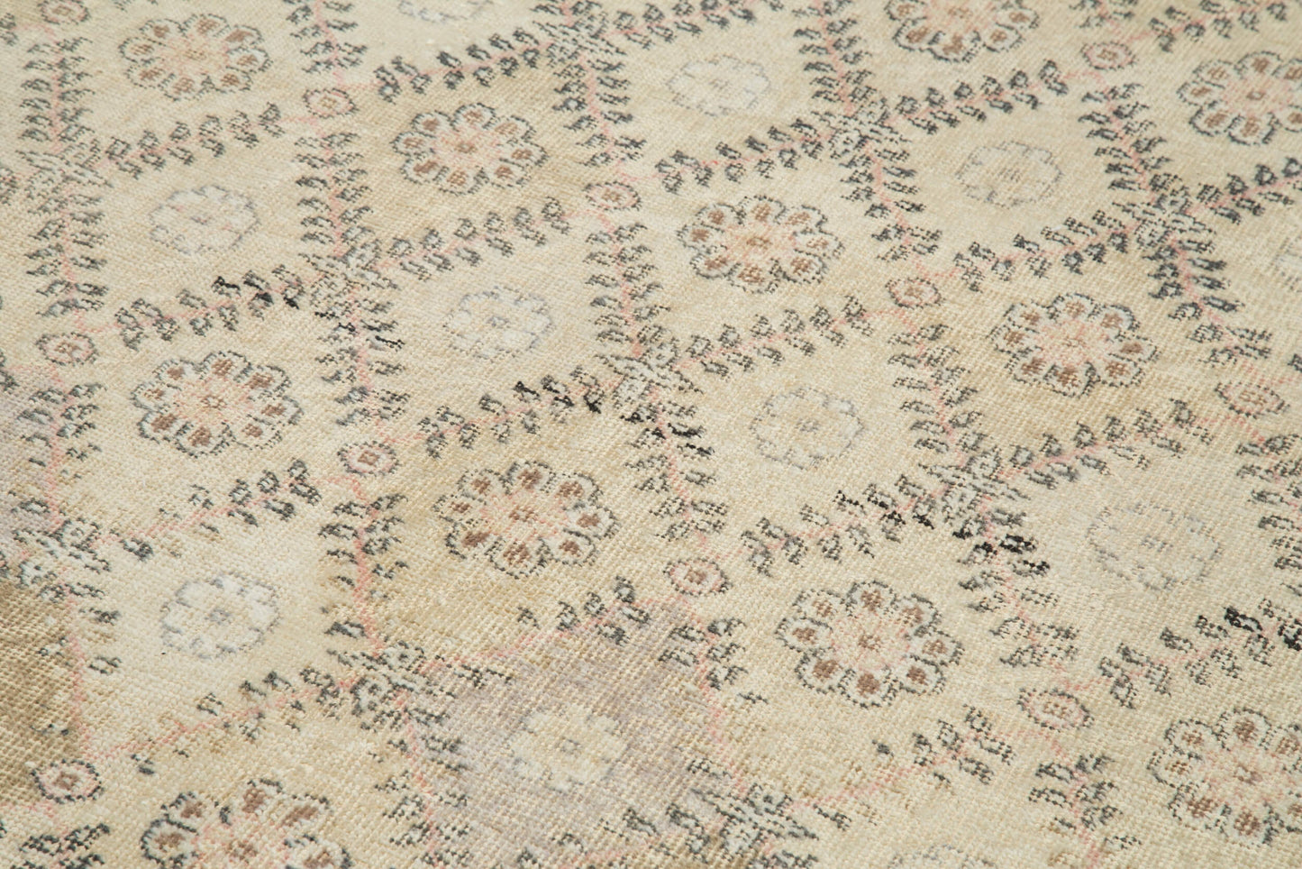 5x10 Beige Bohemian Rug  - 21812