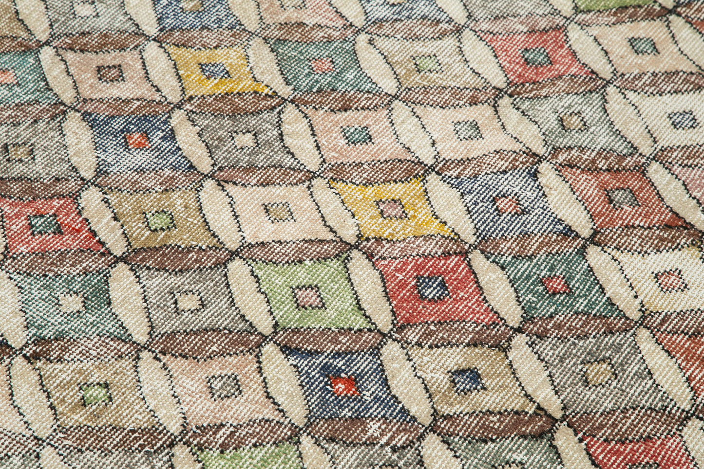 4x8 Beige Bohemian Rug  - 29935