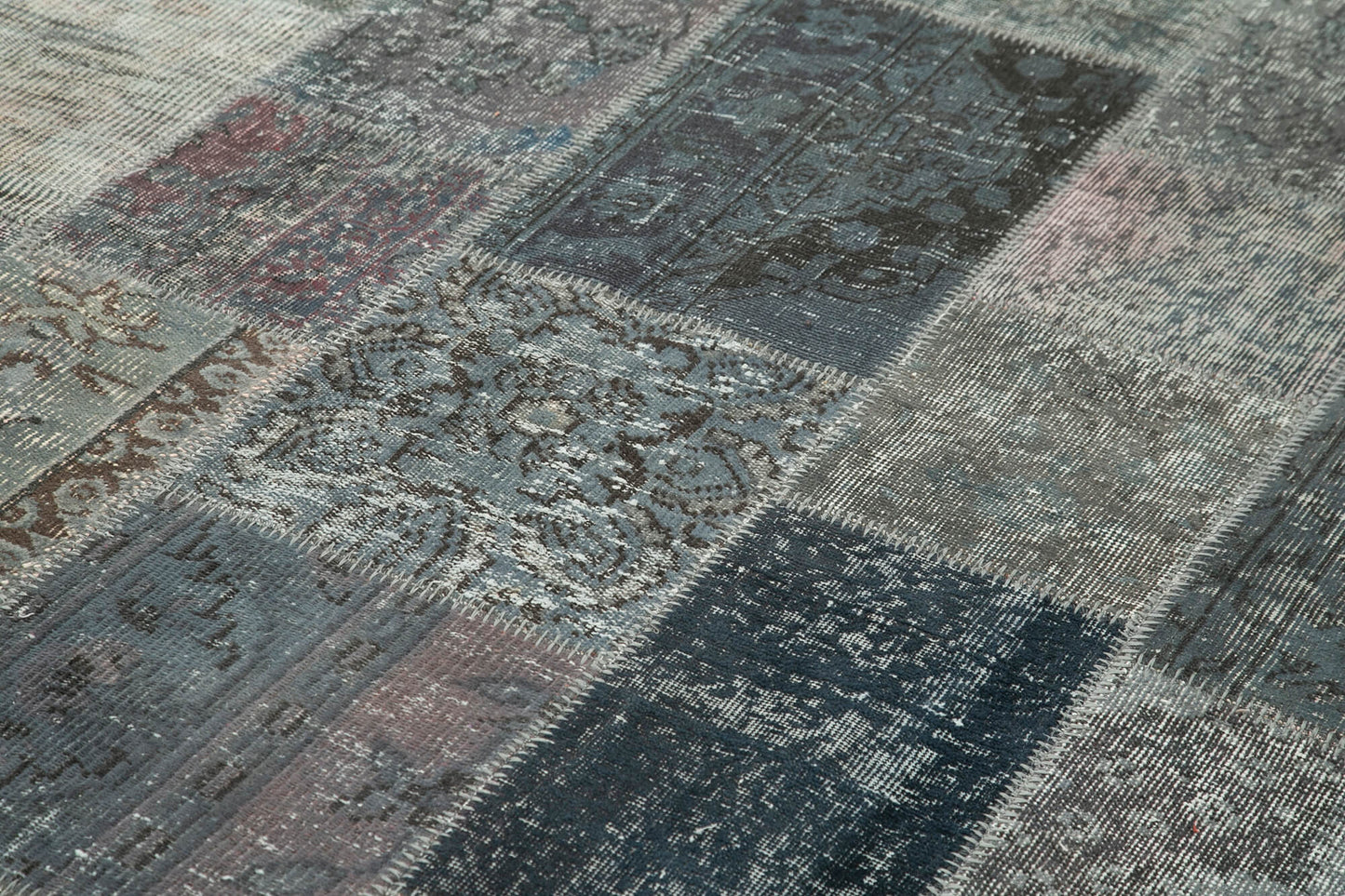 7x10 Grey Patchwork Rug - 31512