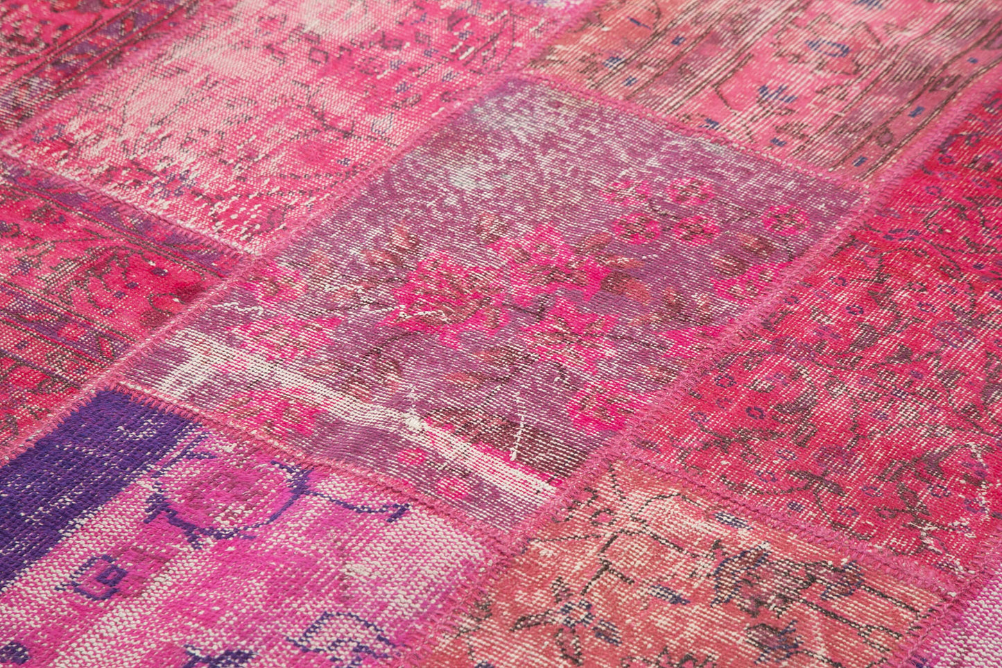 6x10 Pink Patchwork Rug - 31587