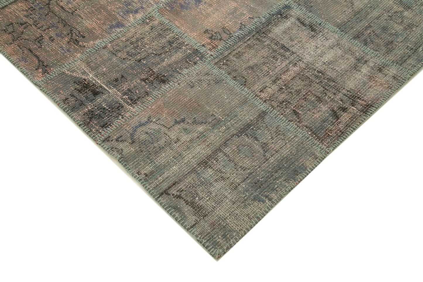 7x10 Grey Patchwork Rug - 31606