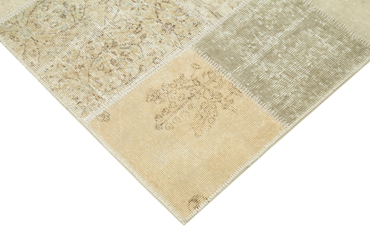 5x7 Beige Patchwork Rug - 31717