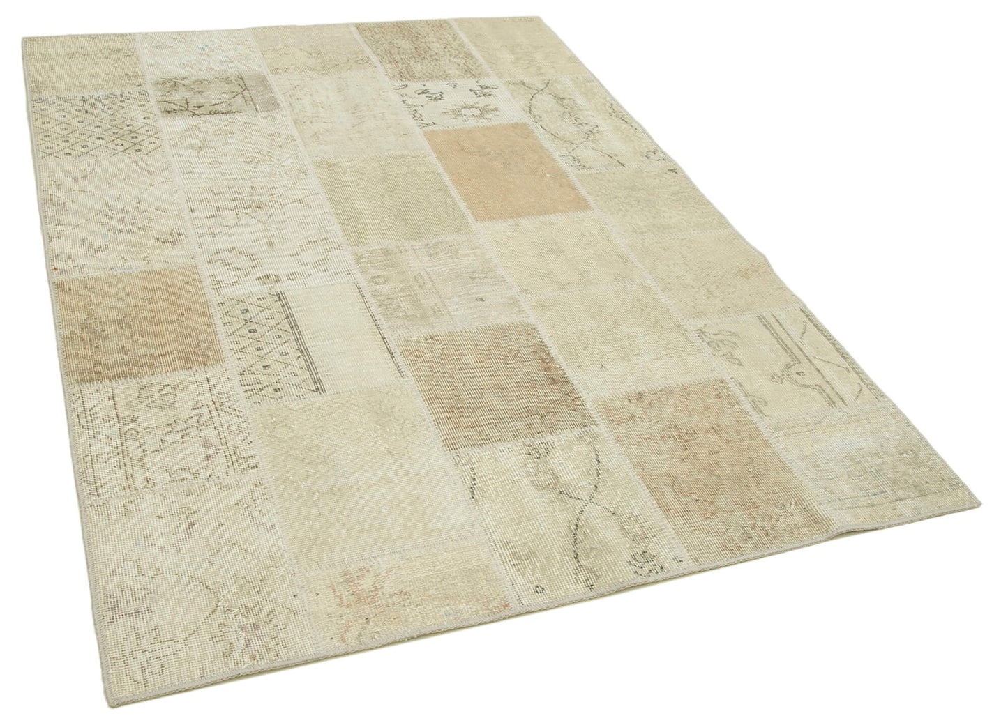 5x7 Beige Patchwork Rug - 31762