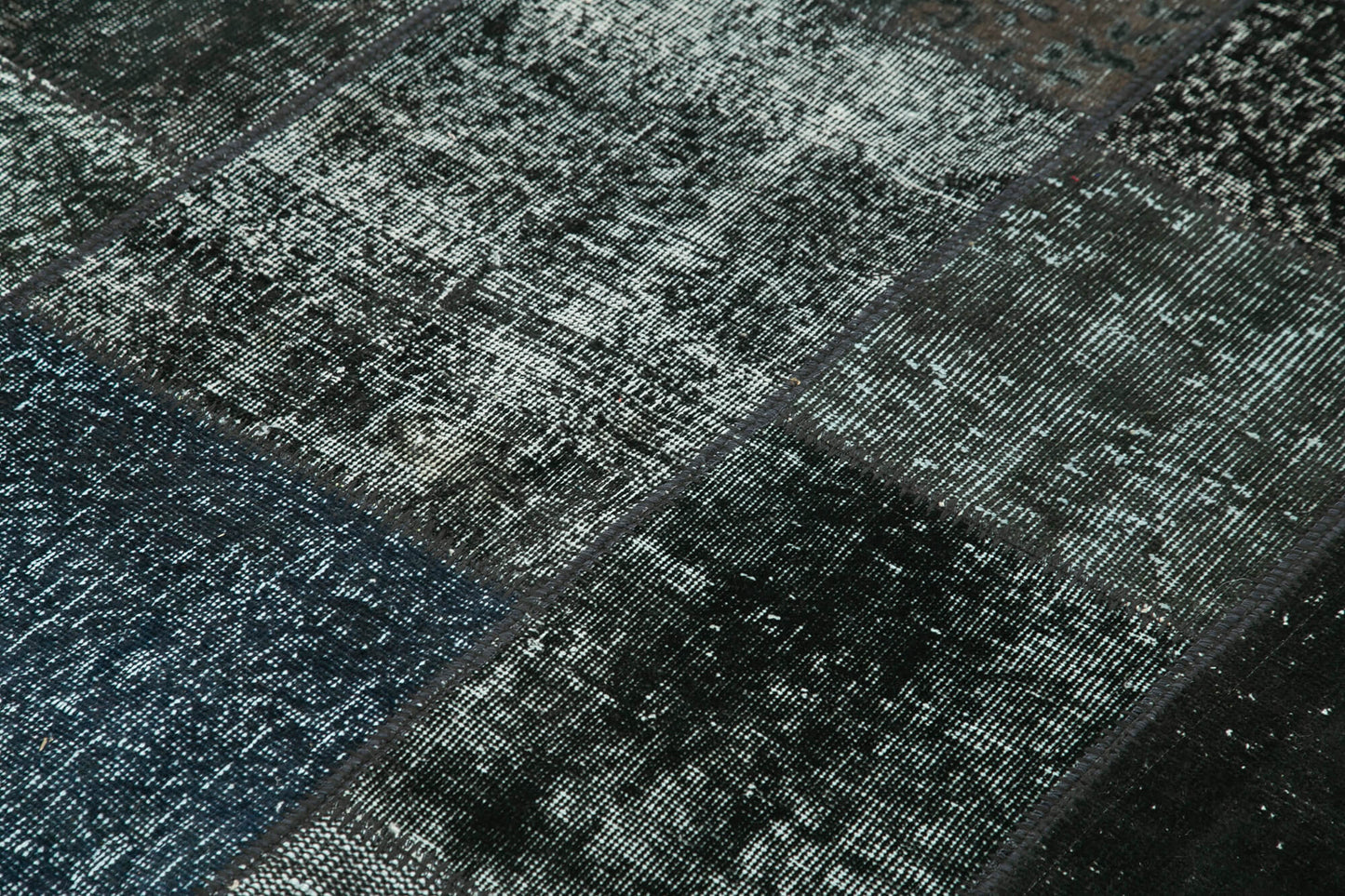 5x7 Black Patchwork Rug - 31785