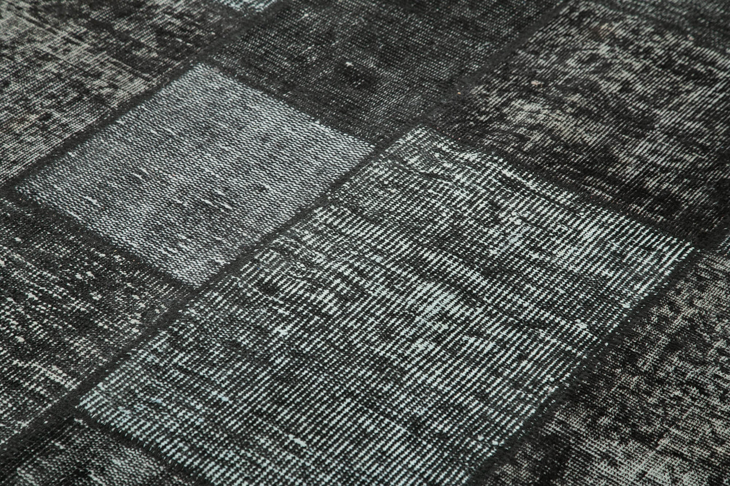 6x8 Black Patchwork Rug - 32005