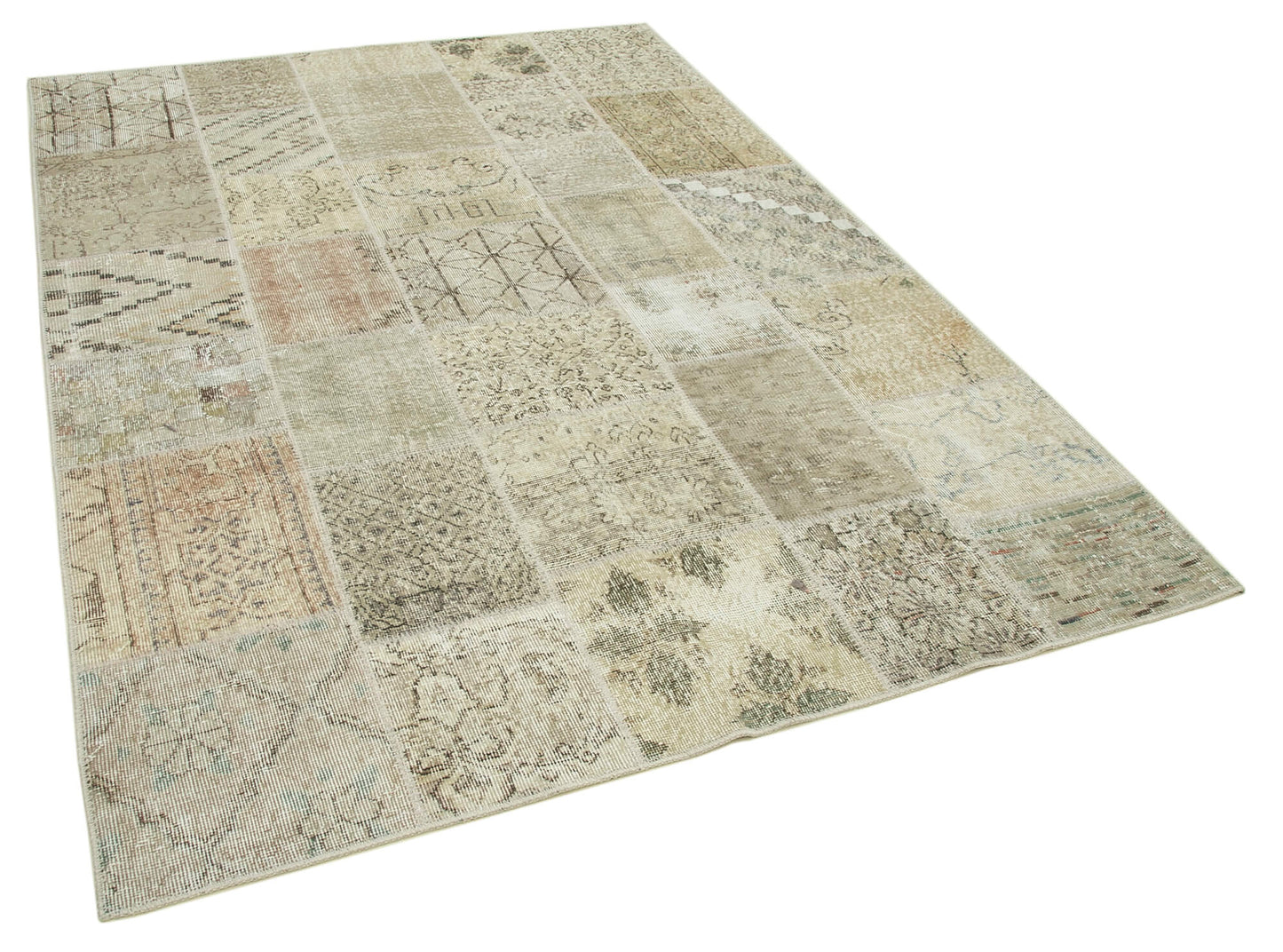 6x8 Beige Patchwork Rug - 32022