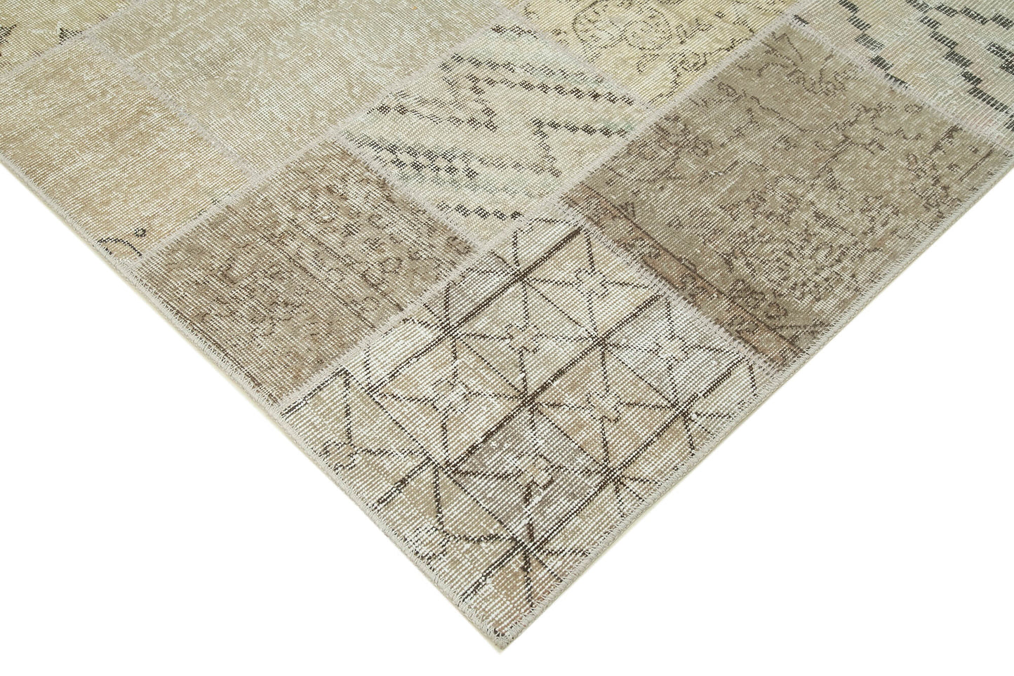 6x8 Beige Patchwork Rug - 32022