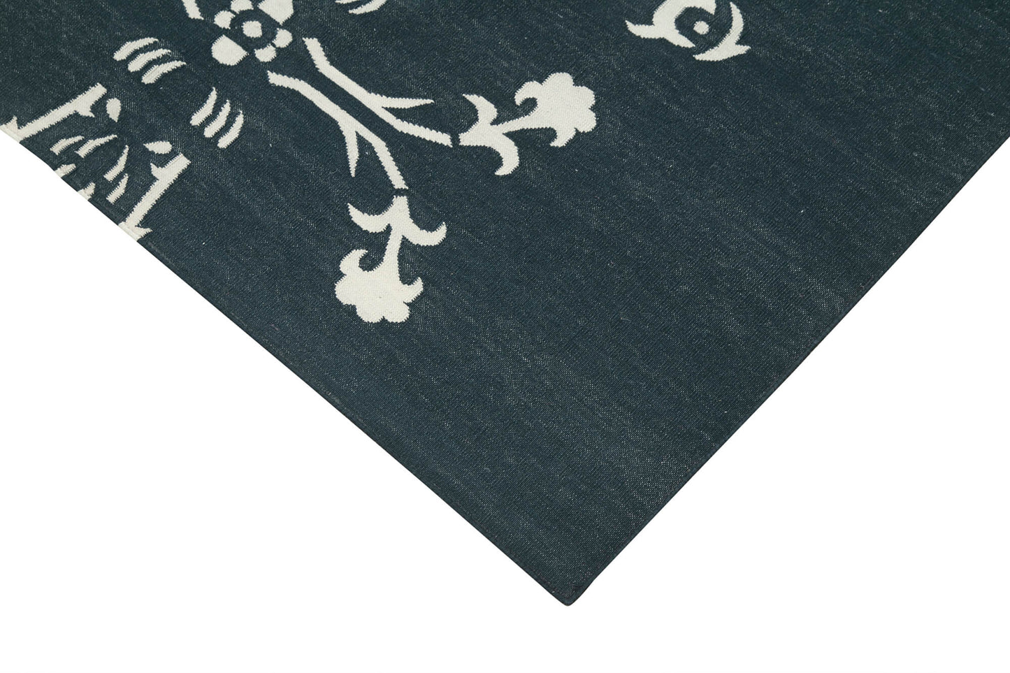 4x5 Black Dhurrie Rug - 32504