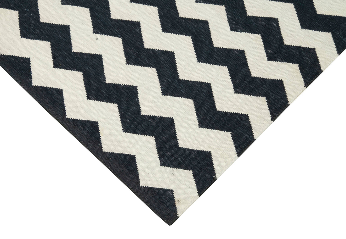 4x5 Black Dhurrie Rug - 32554