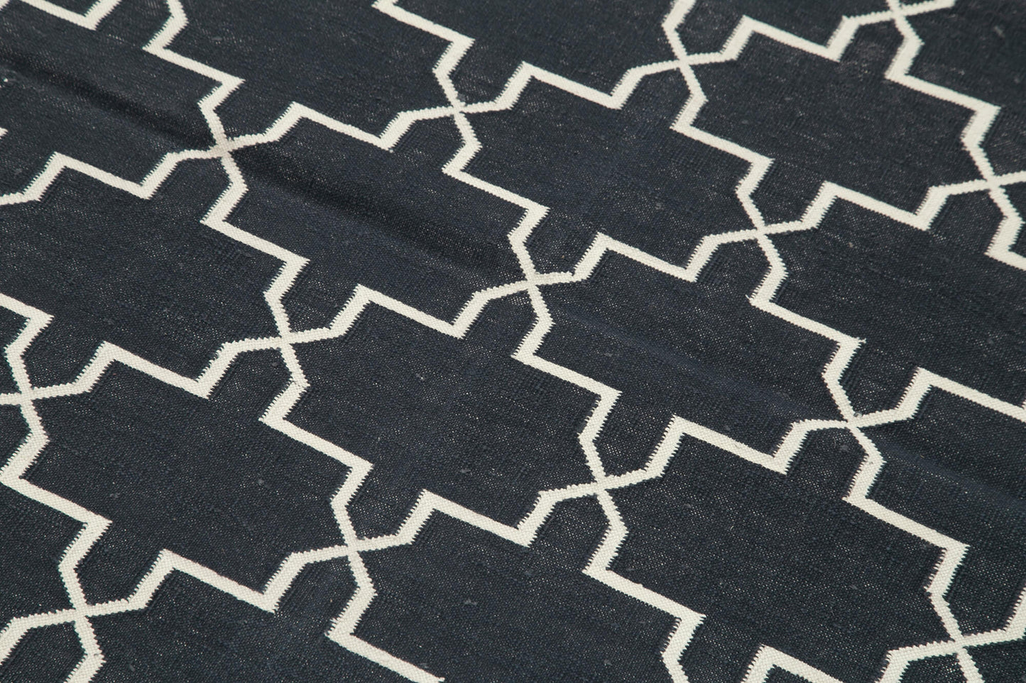 3x6 Black Dhurrie Rug - 32561