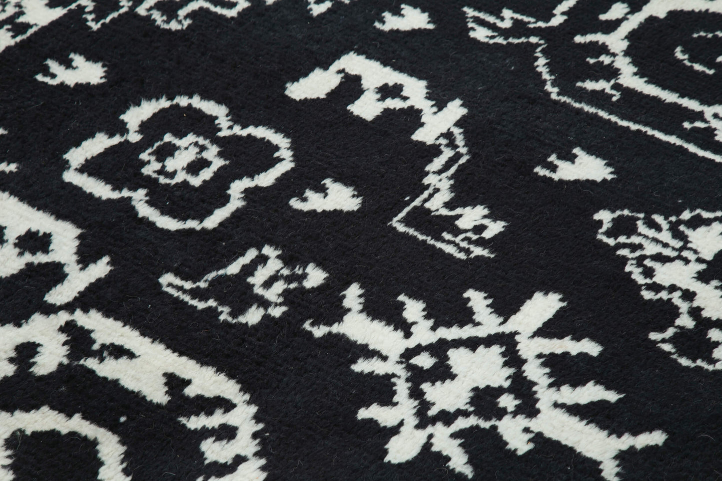 7x10 Black Moroccan Rug - 32962