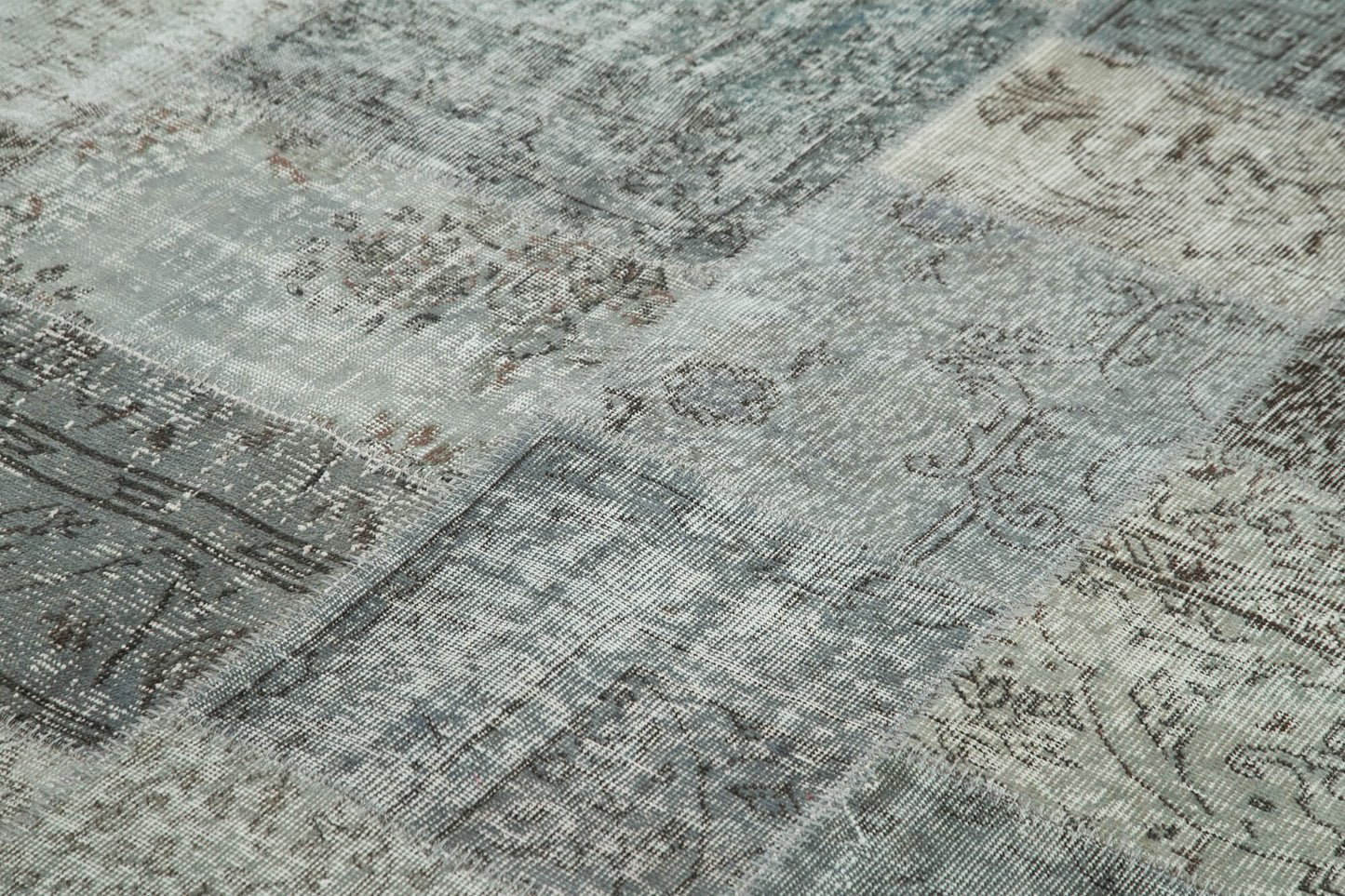 8x11  Grey Patchwork Rug- 34796