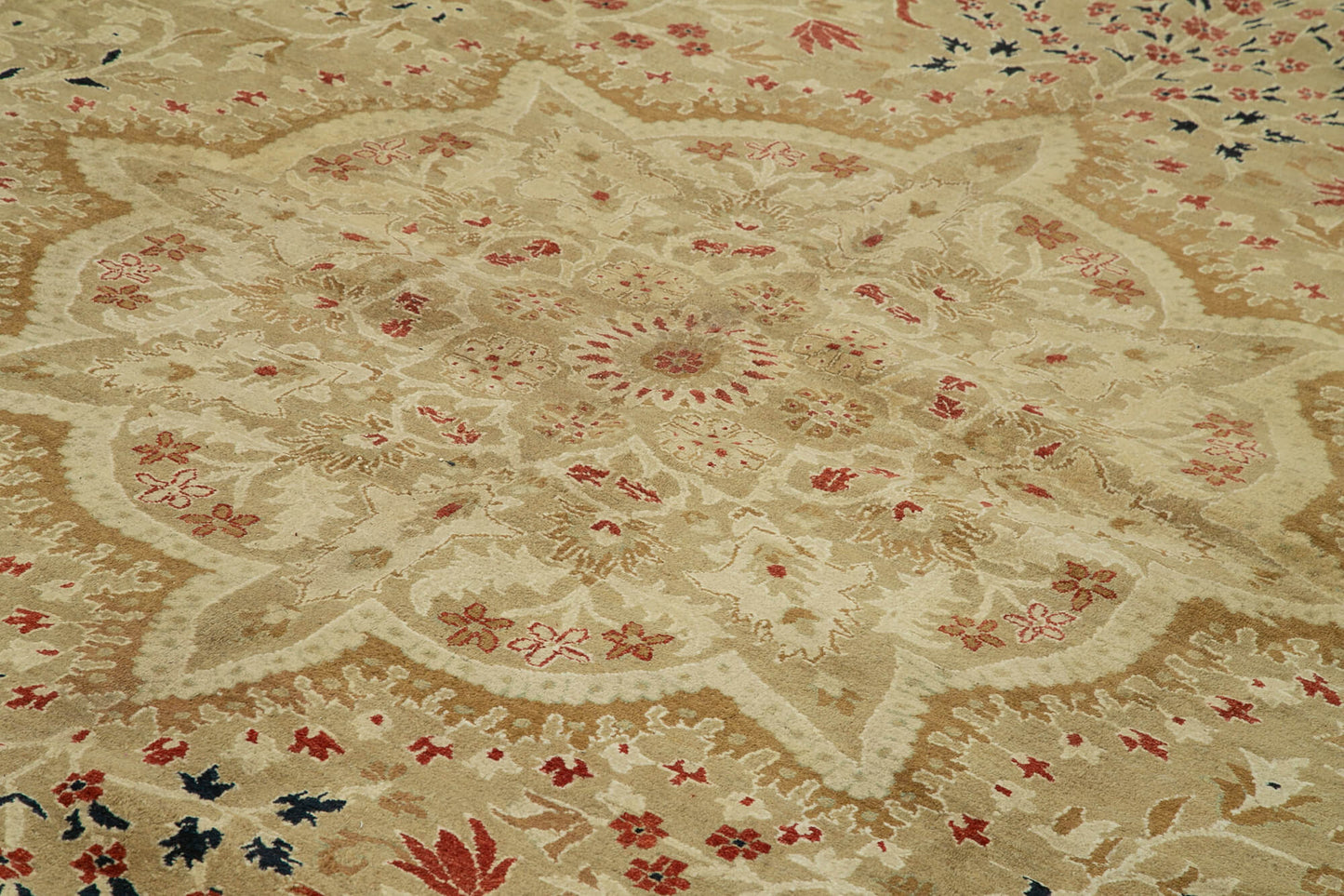 11x18 Beige Oushak Rug - 36026