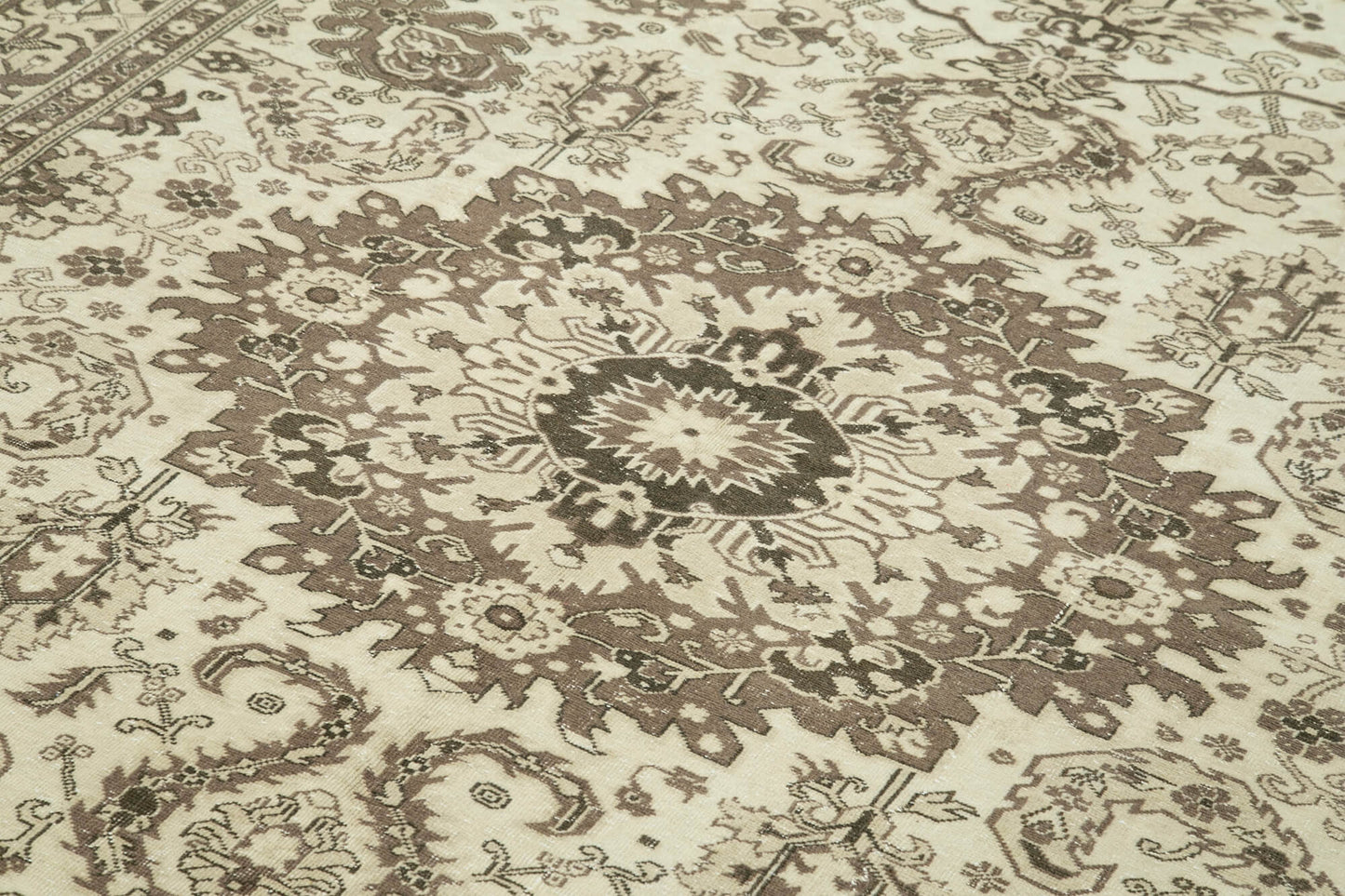 6x10 Beige Turkish Vintage Area Rug - 37863