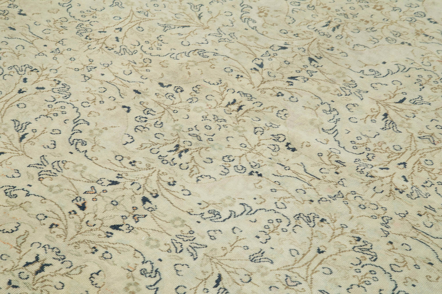 6x9 Beige Vintage Rug - 37870