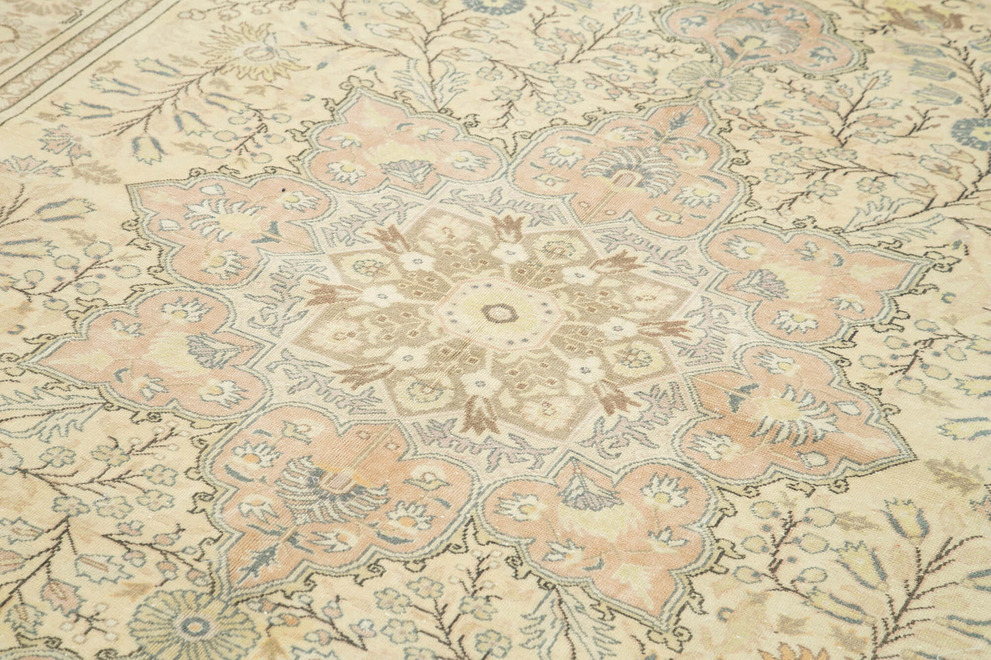 6x10 Beige Vintage Rug - 37920