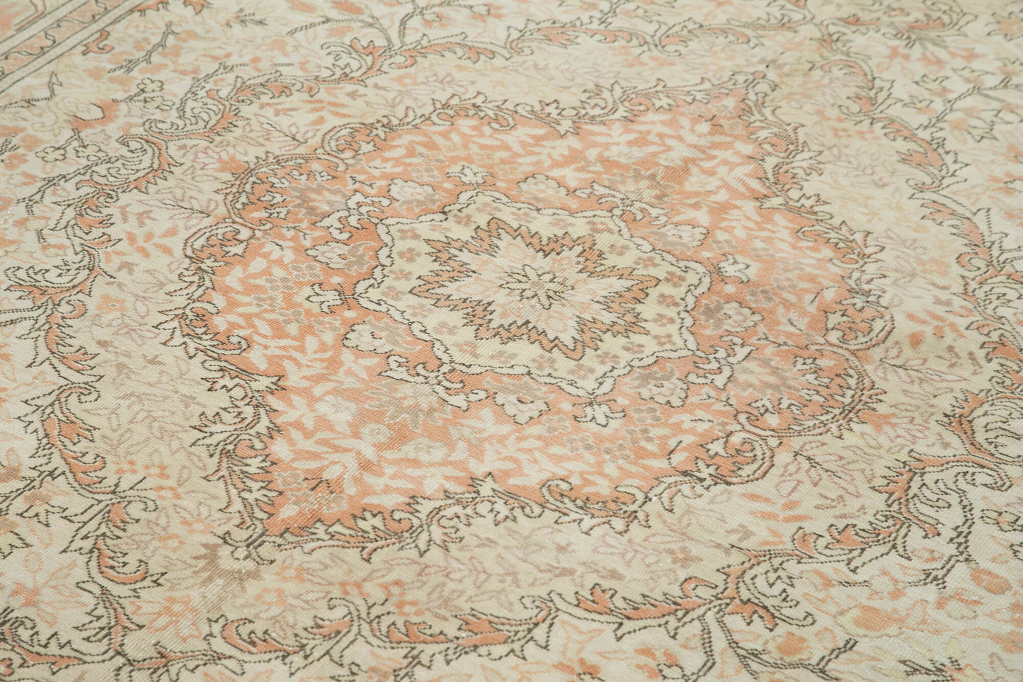 6x10 Beige Vintage Rug - 37938