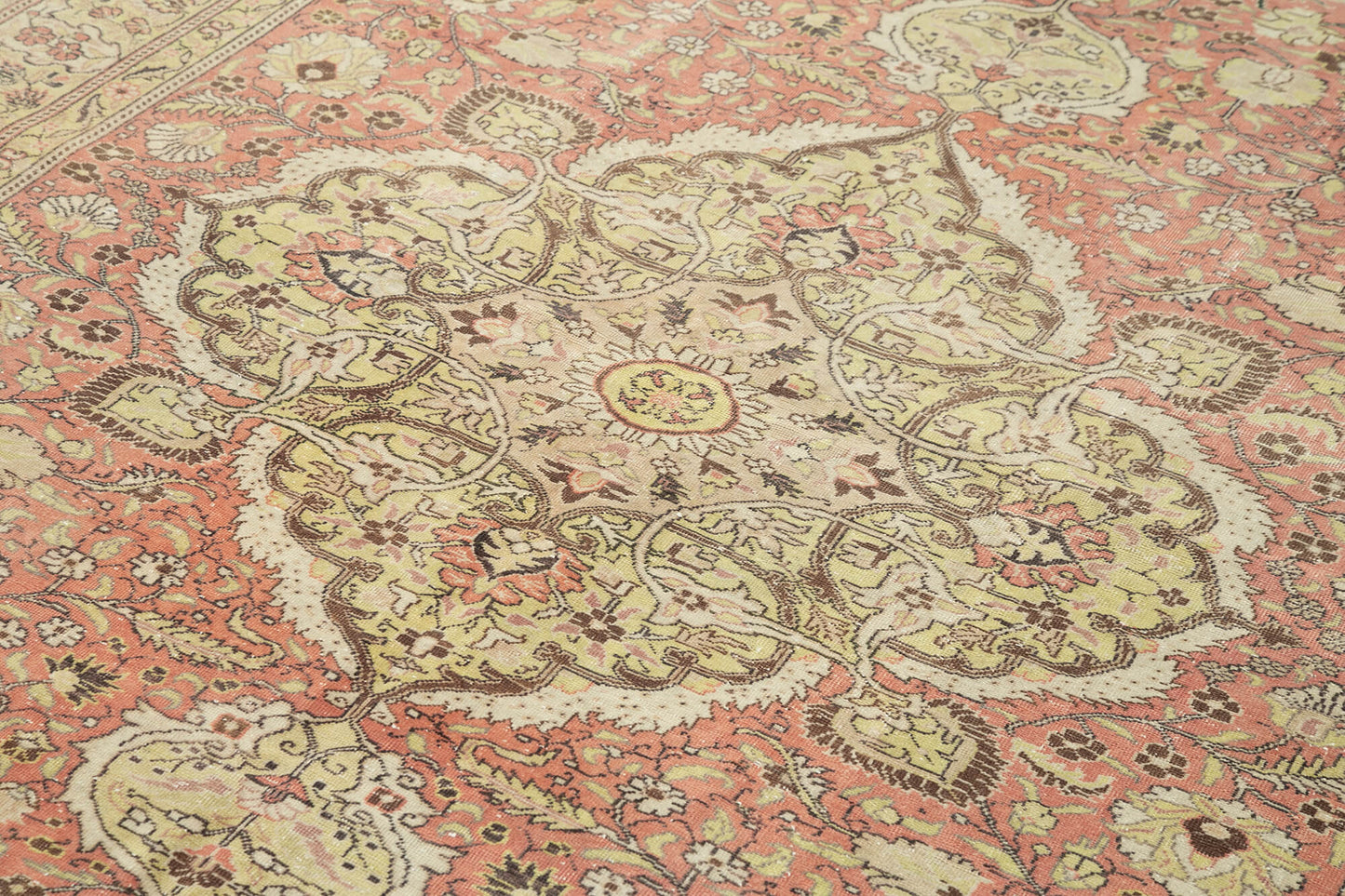 6x10 Beige Vintage Rug - 37941