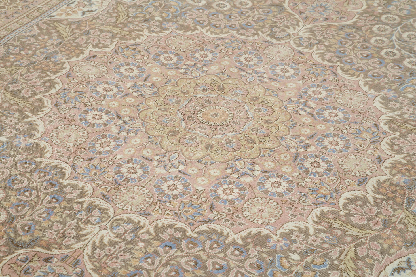 7x10 Beige Vintage Rug - 37964