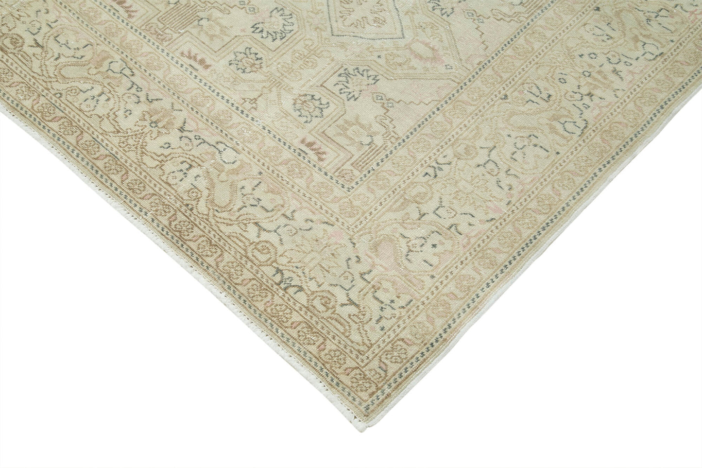 6x10 Beige Vintage Rug - 37995