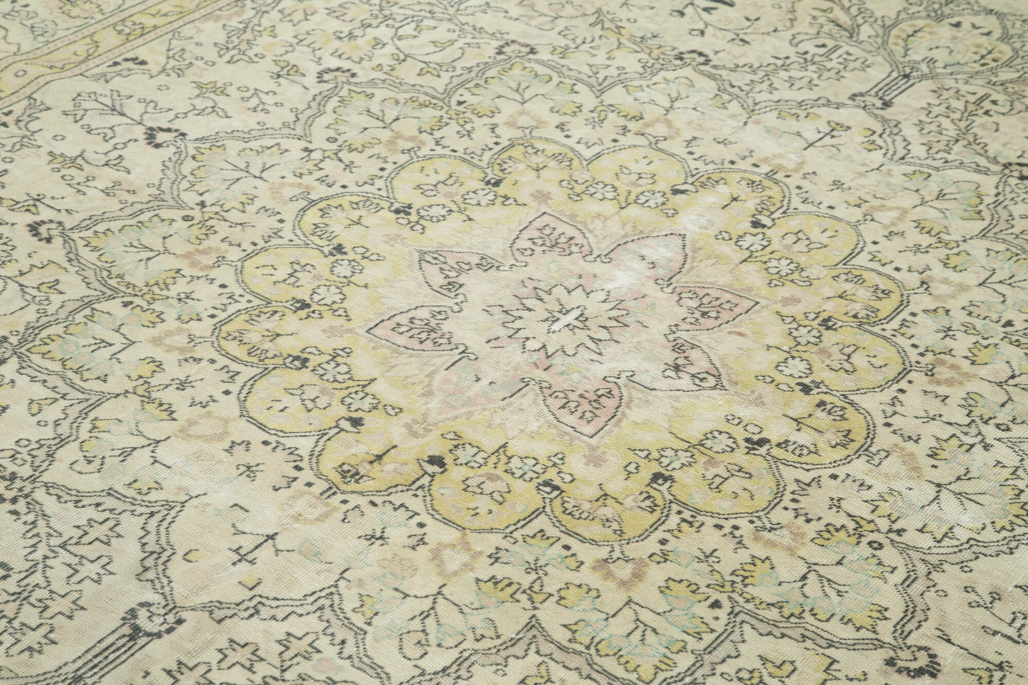 8x12 Beige Vintage Rug - 38027