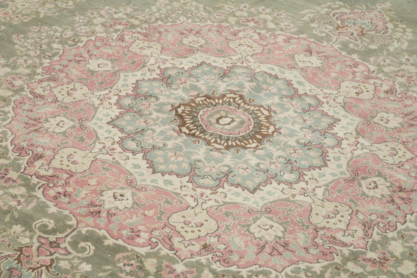 8x11 Beige Vintage Rug - 38036