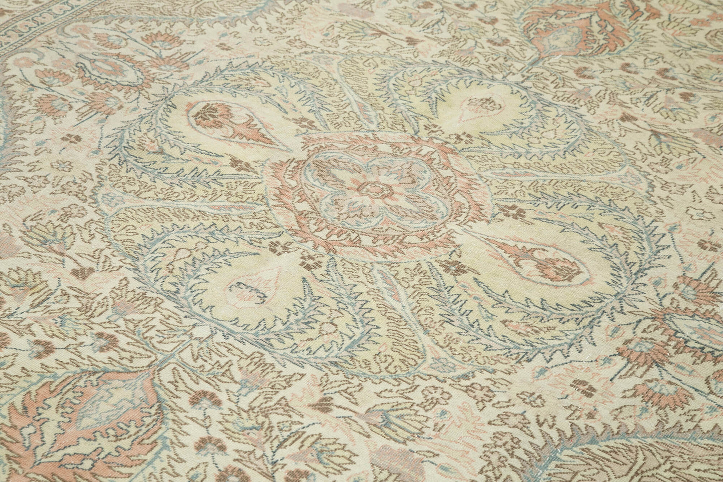 7x11 Beige Vintage Rug - 38043