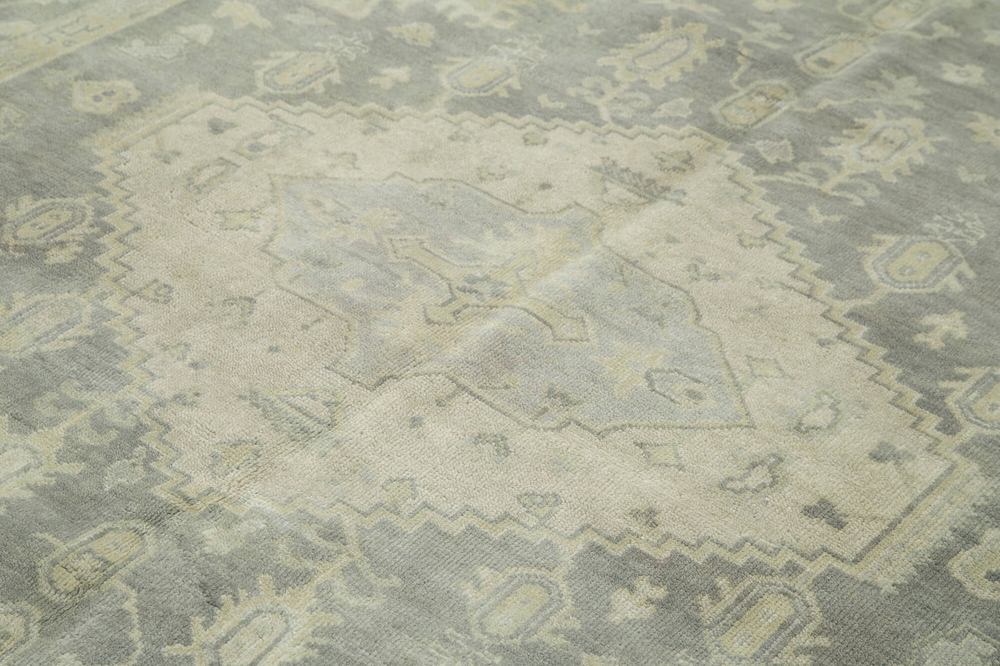 8x10 Grey Oushak Rug - 38421