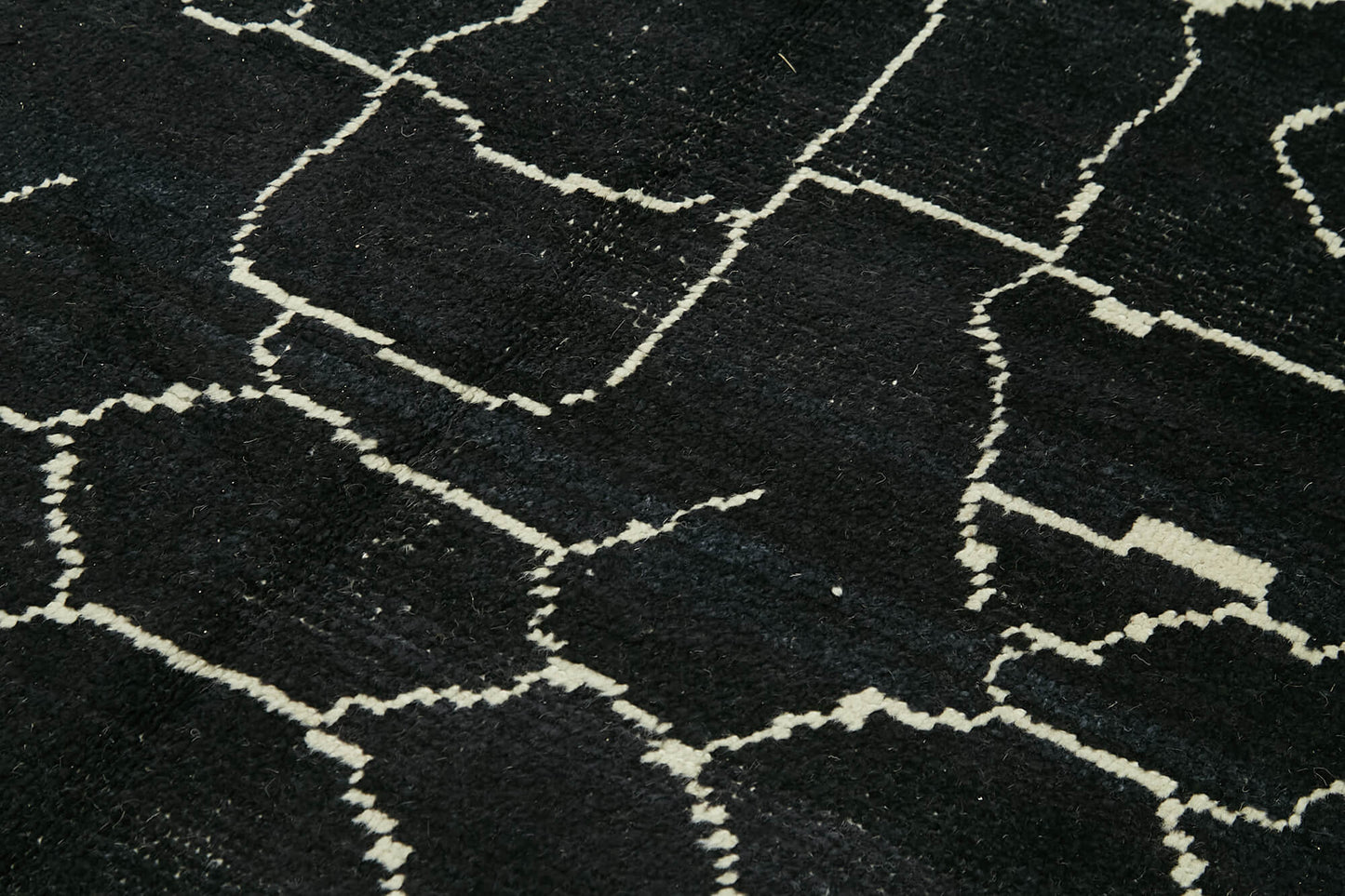 6x10 Black Moroccan Rug - 39740