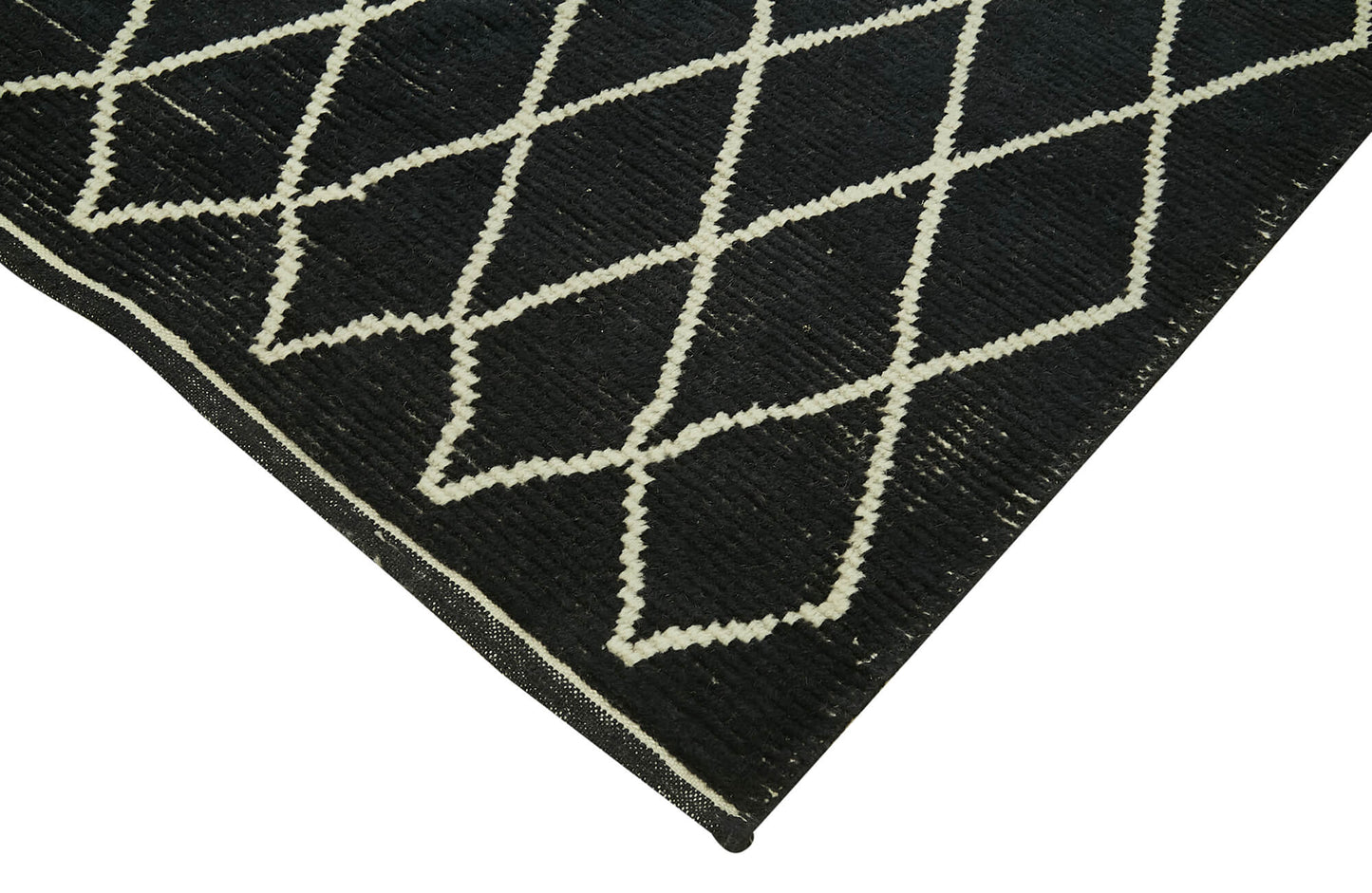 5x8 Black Moroccan Rug - 39772