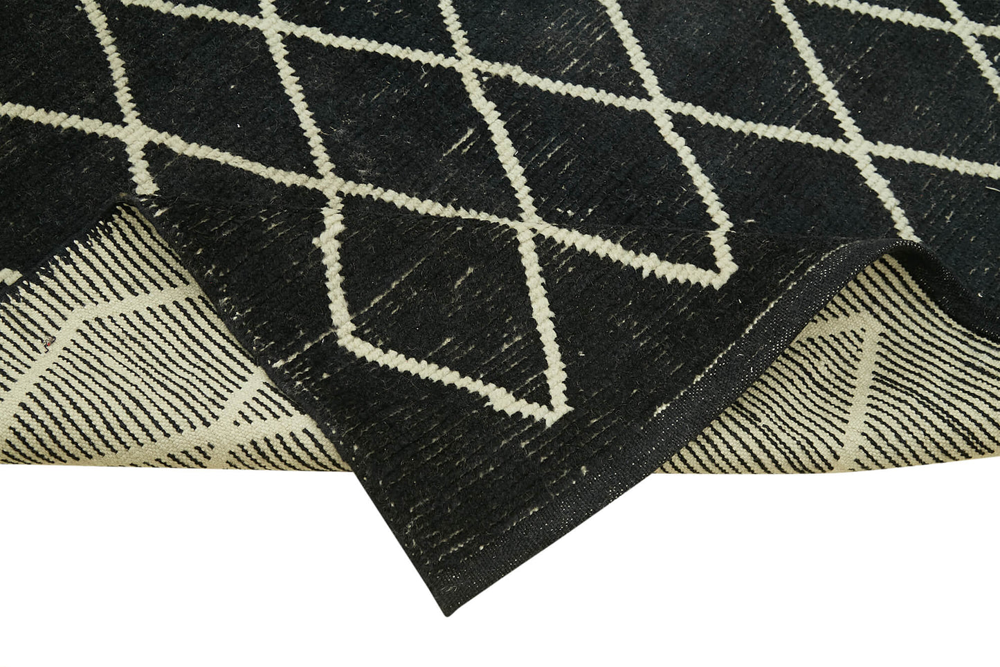 5x8 Black Moroccan Rug - 39772