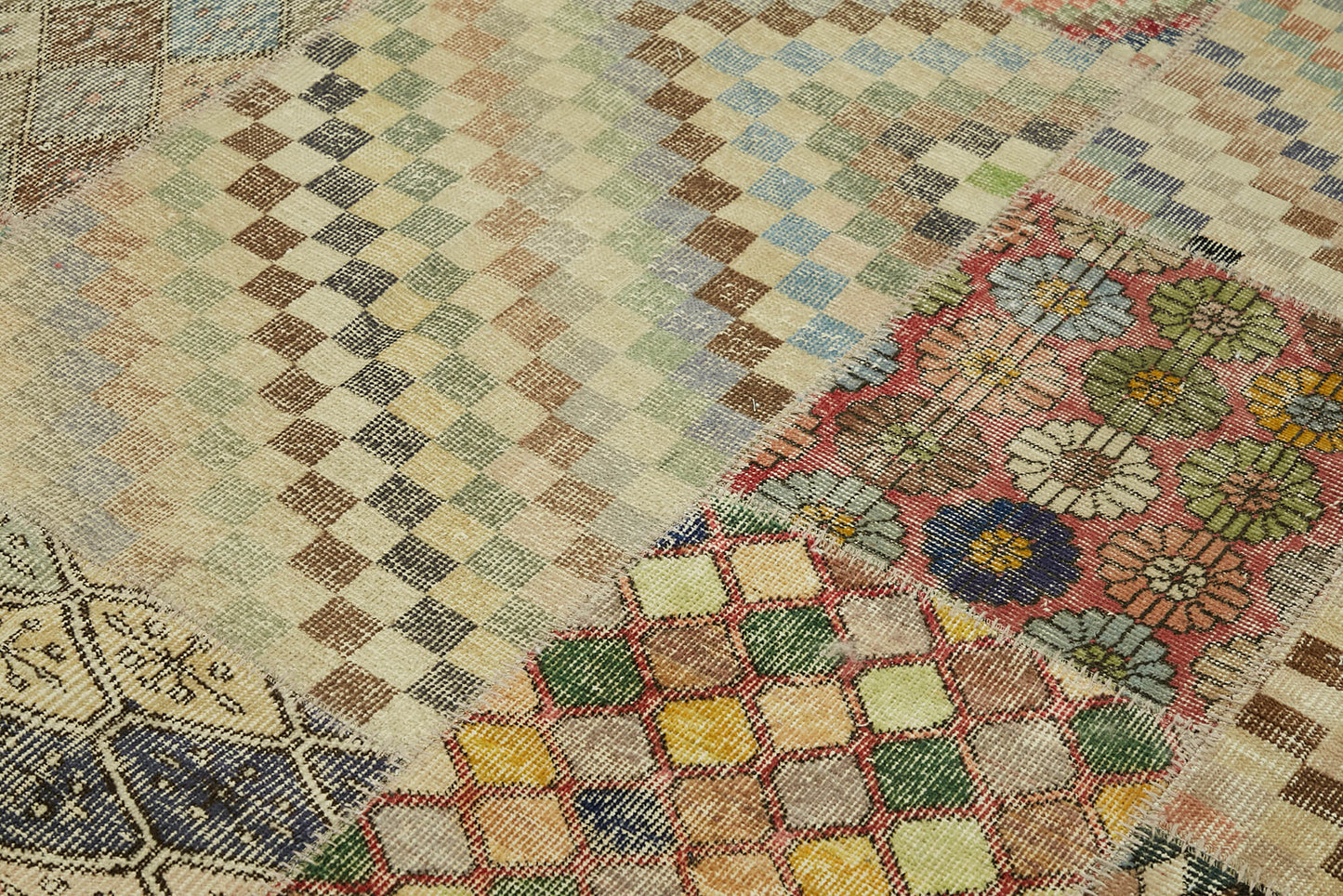 8x10 Beige Patchwork Rug - 43198